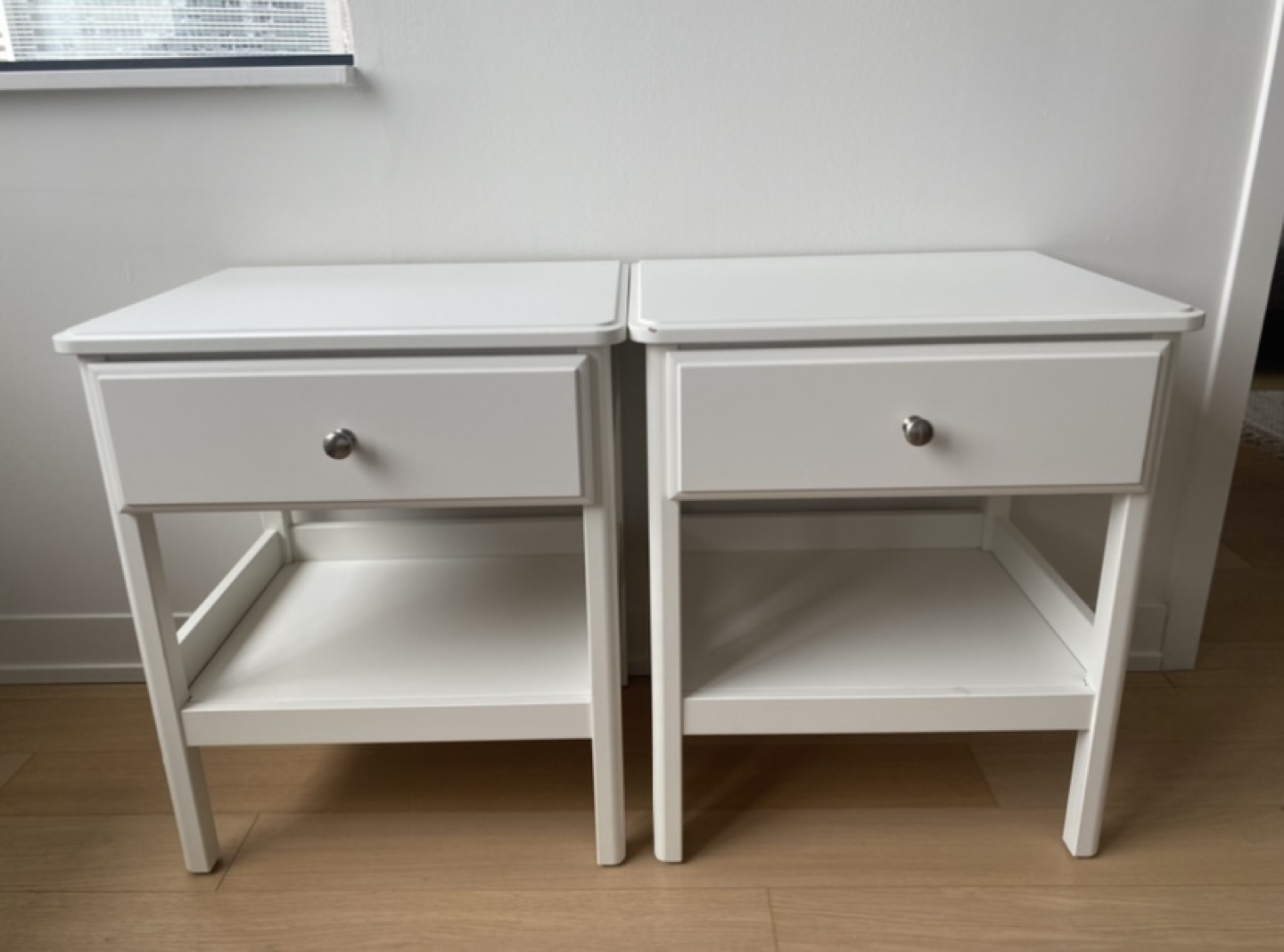 2 bedside tables