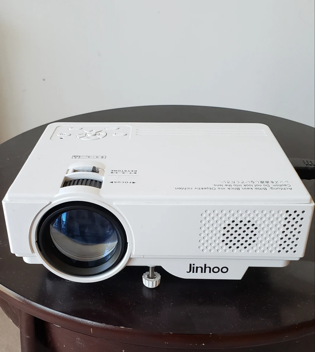 Projector for quick sale. thumbnail