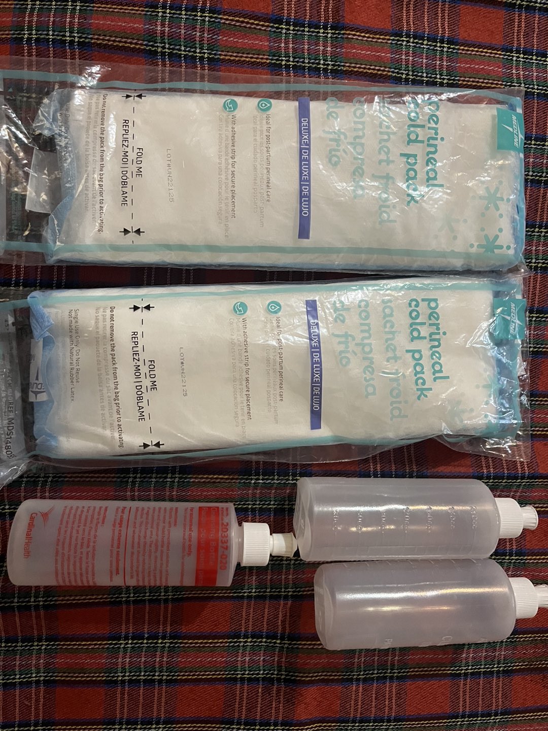 perineal cold pack x2 +free cleansing bottles thumbnail