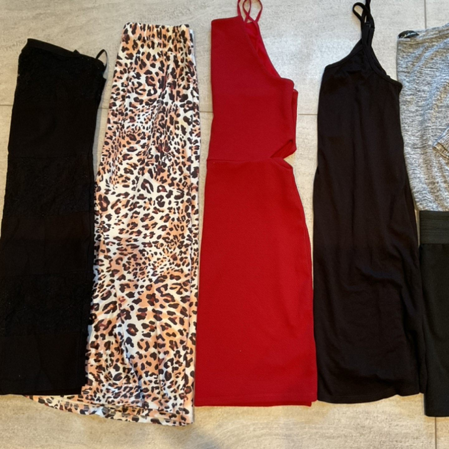 XS/S Summer Dresses and Skirt - Lot of 8️⃣ pieces - photo 2