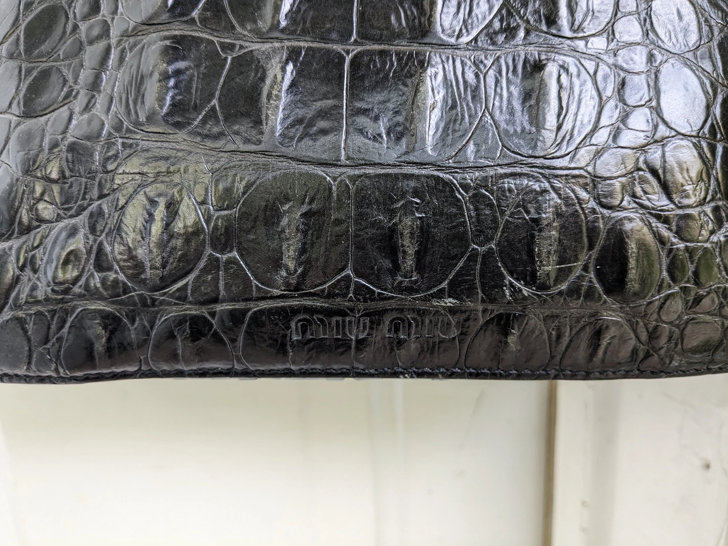 Vintage Miu Miu tote bag (leather, croc pattern). - photo 2