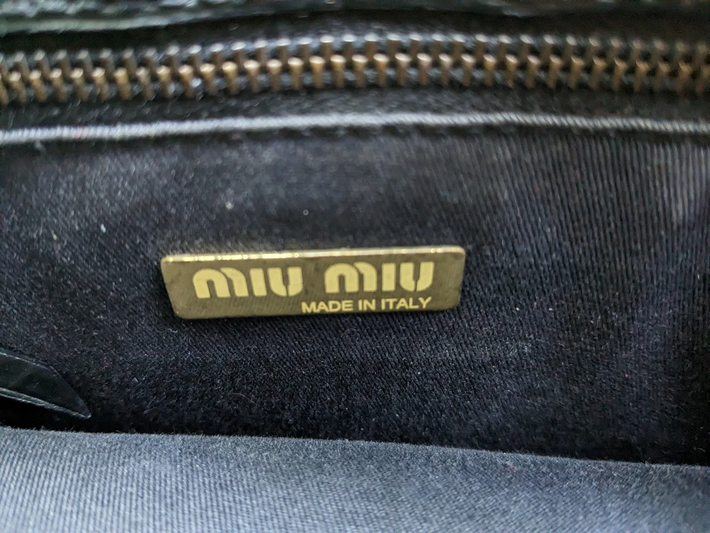 Vintage Miu Miu tote bag (leather, croc pattern). - photo 3