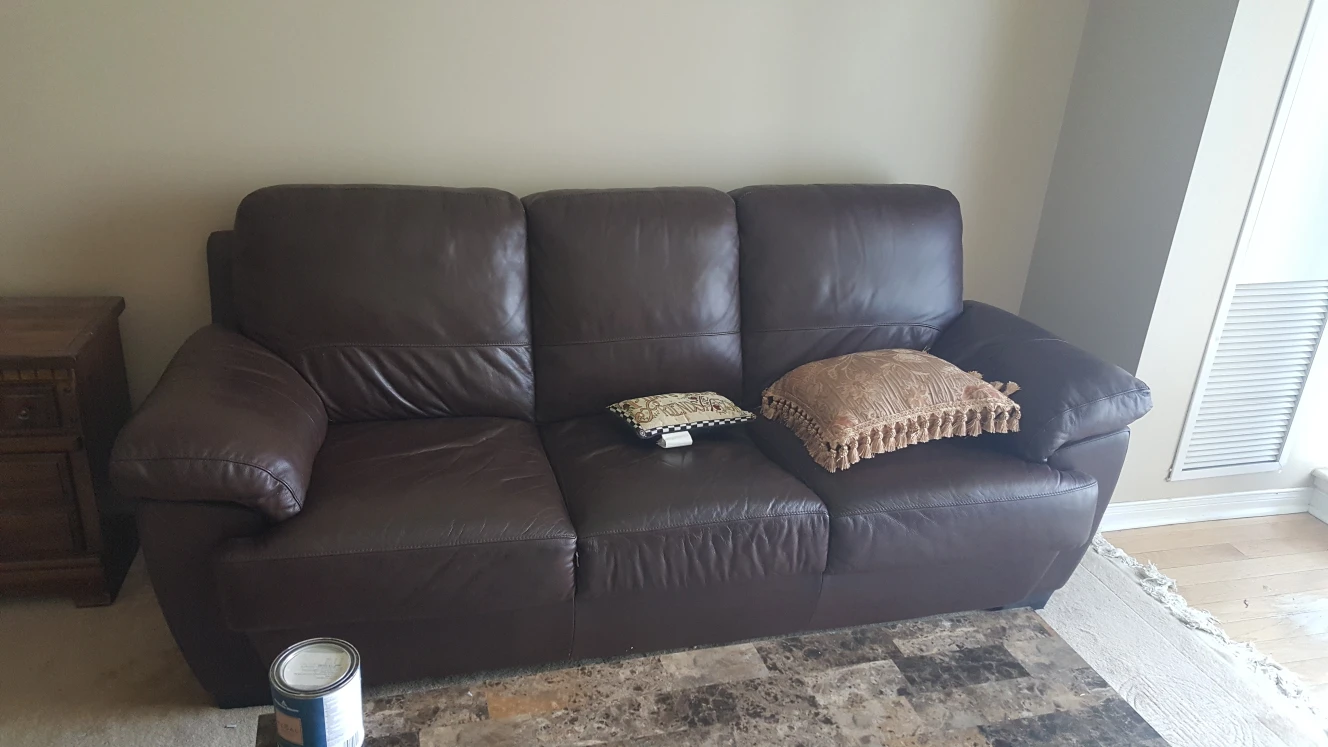 various sized couches - photo 2