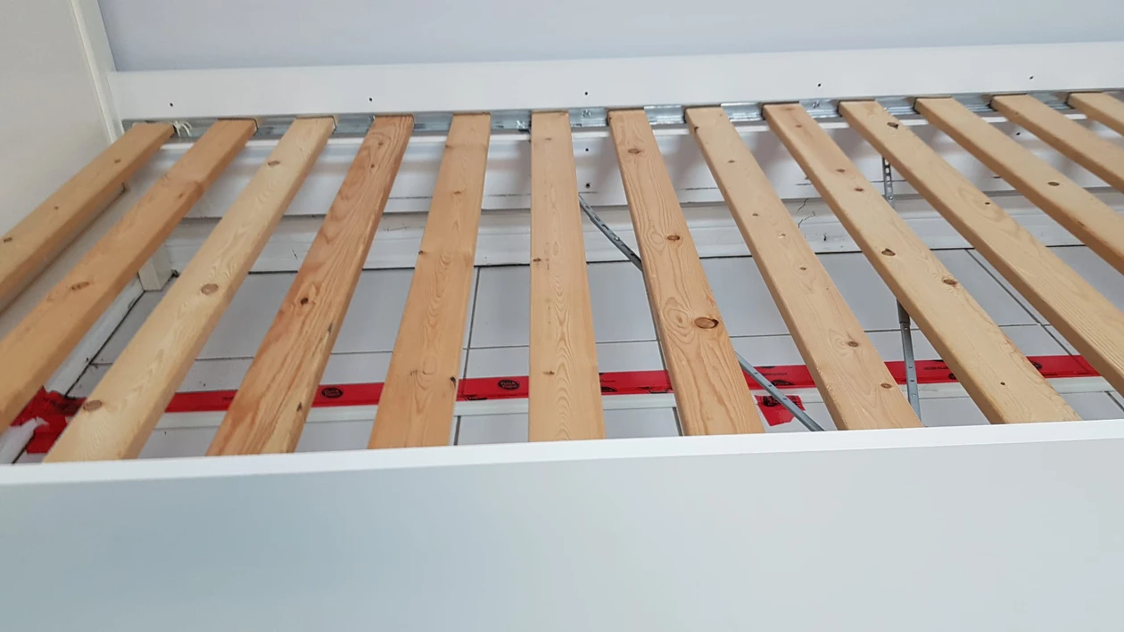 IKEA twin white bed frame - photo 5