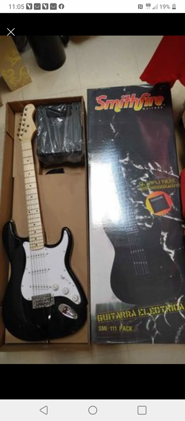 electric guitar with amplifier,string,pick,bag, strap $150/set - photo 2