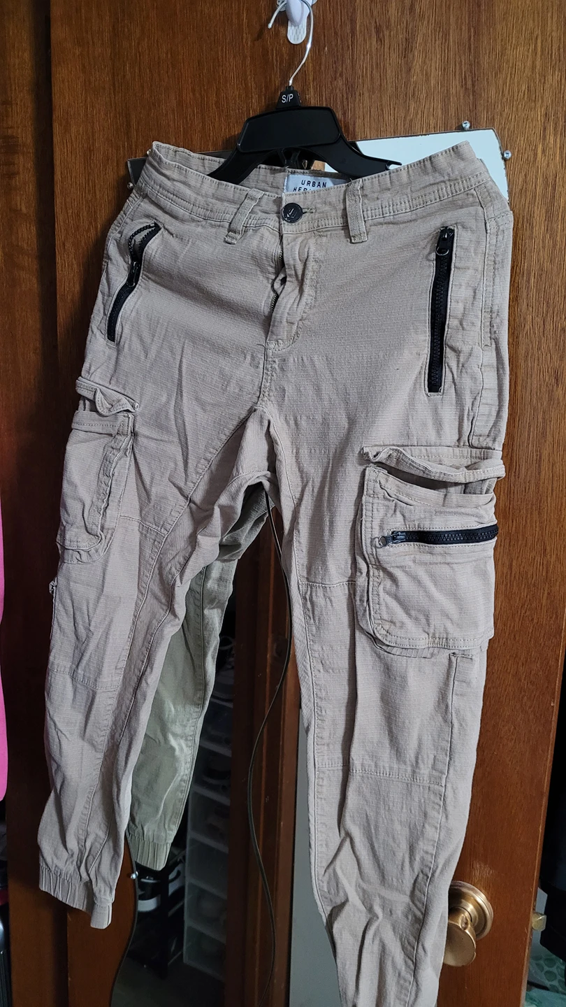 Urban planet cargo pants image indicator(2)