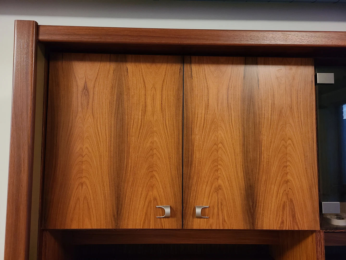 Large Vintage Wall Unit image indicator(6)