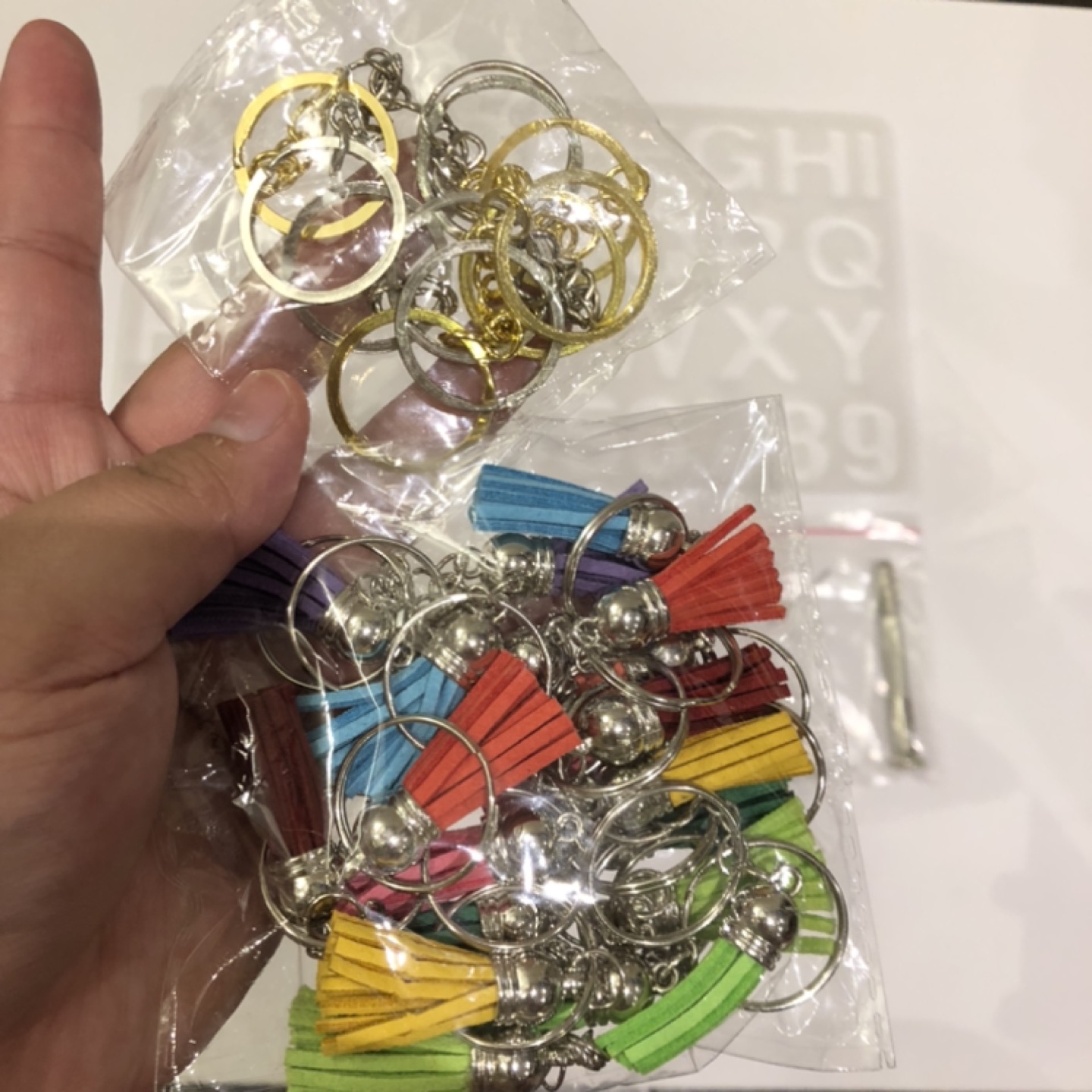 Art Resin Craft Essentials | SOLD AS LOT - photo 2