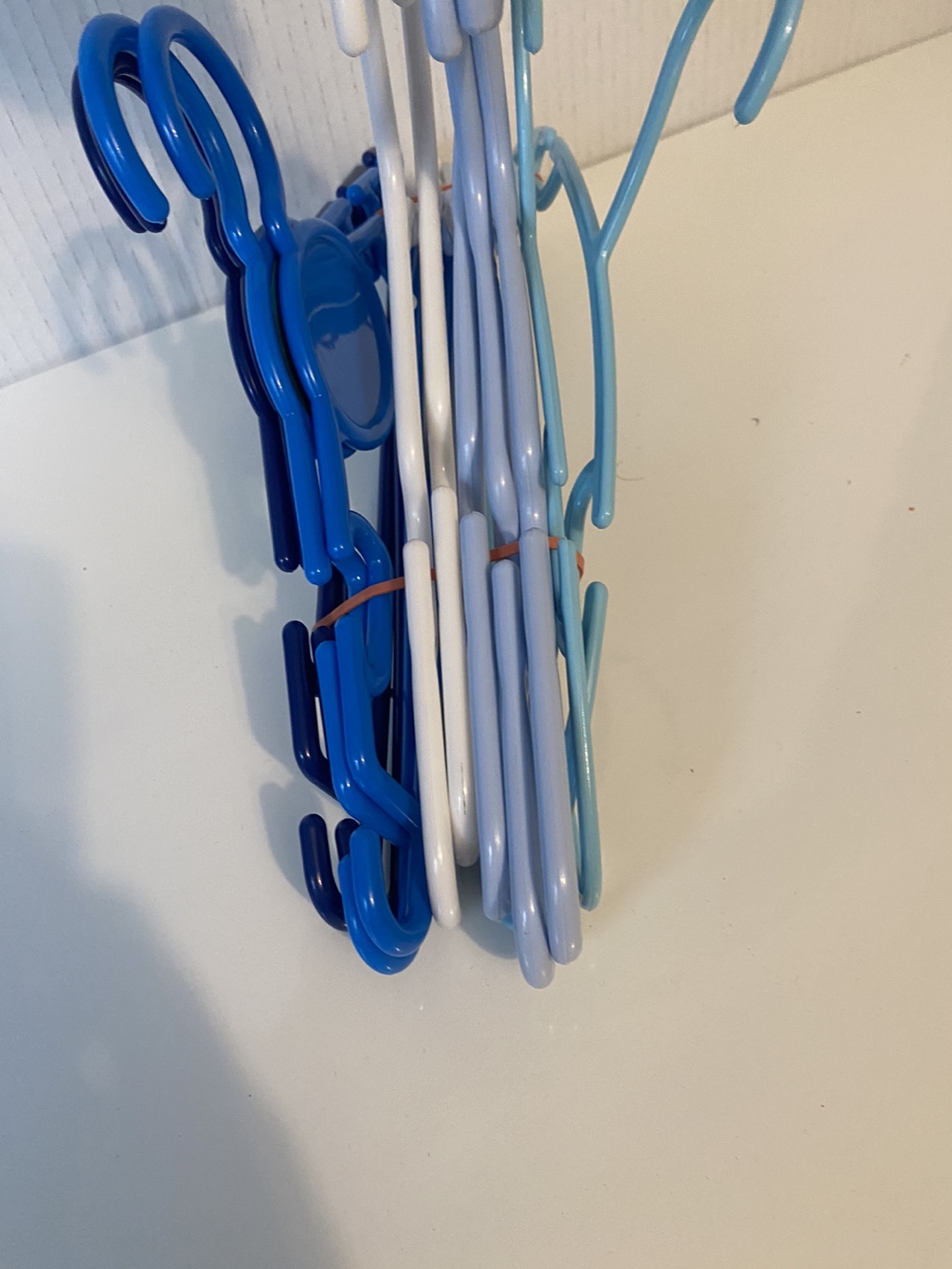 Kids Random Hangers -11 set image indicator(4)