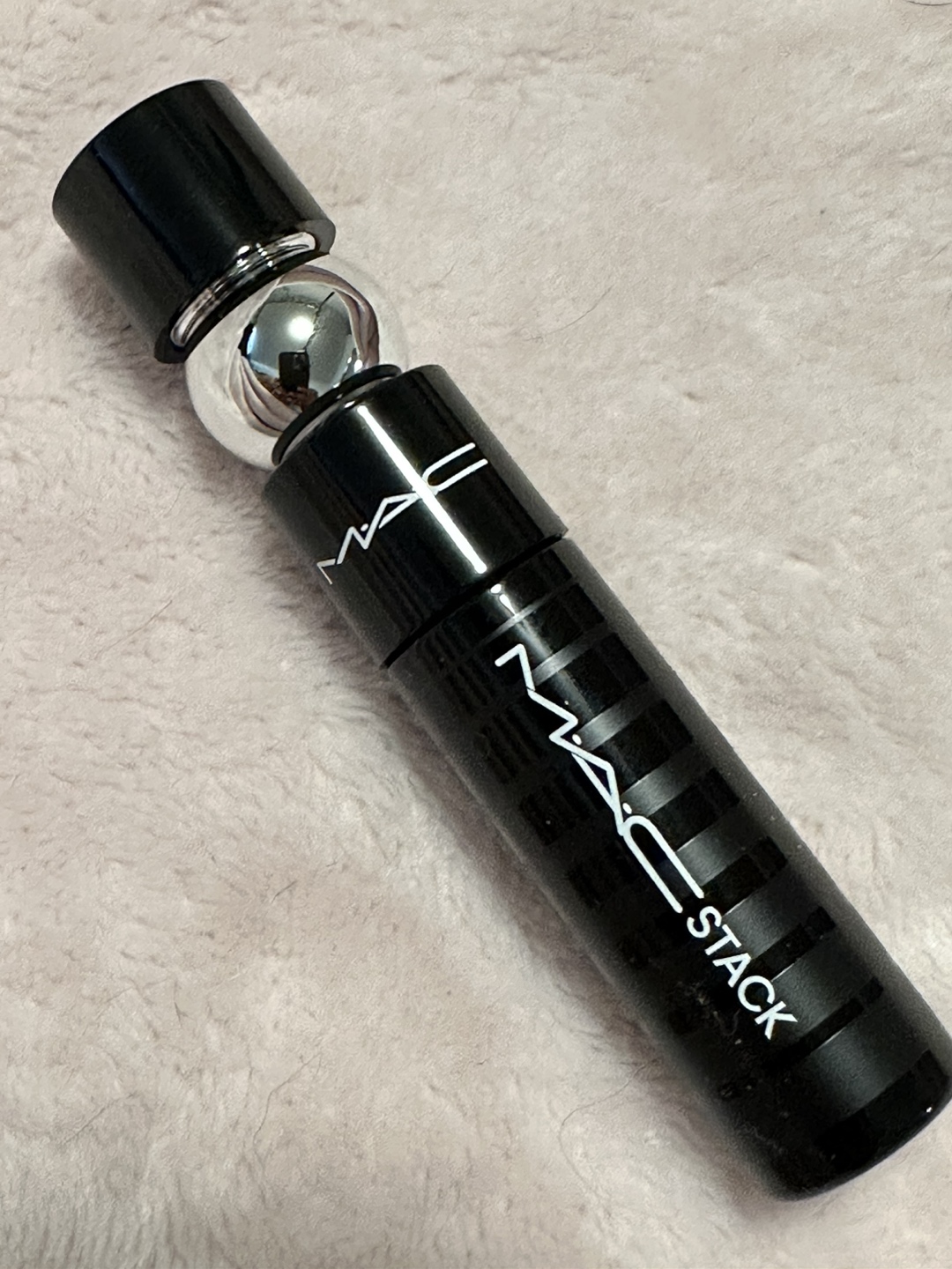 Mac stack mascara thumbnail