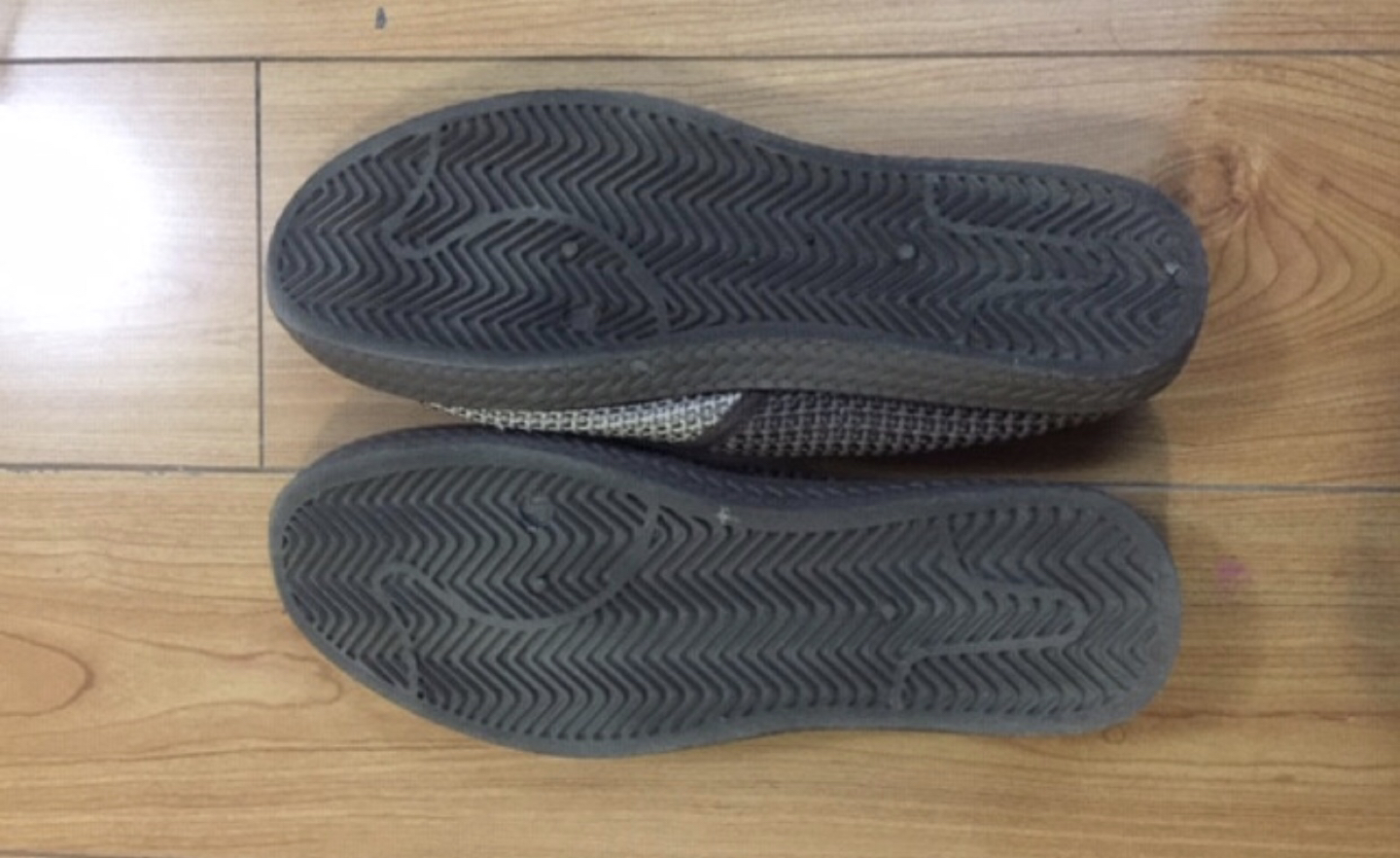 Sneakers - Brown Size 8.5 image indicator(4)