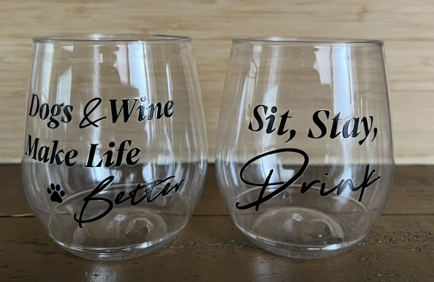 Dog mom wine glasses - plastic - photo 2