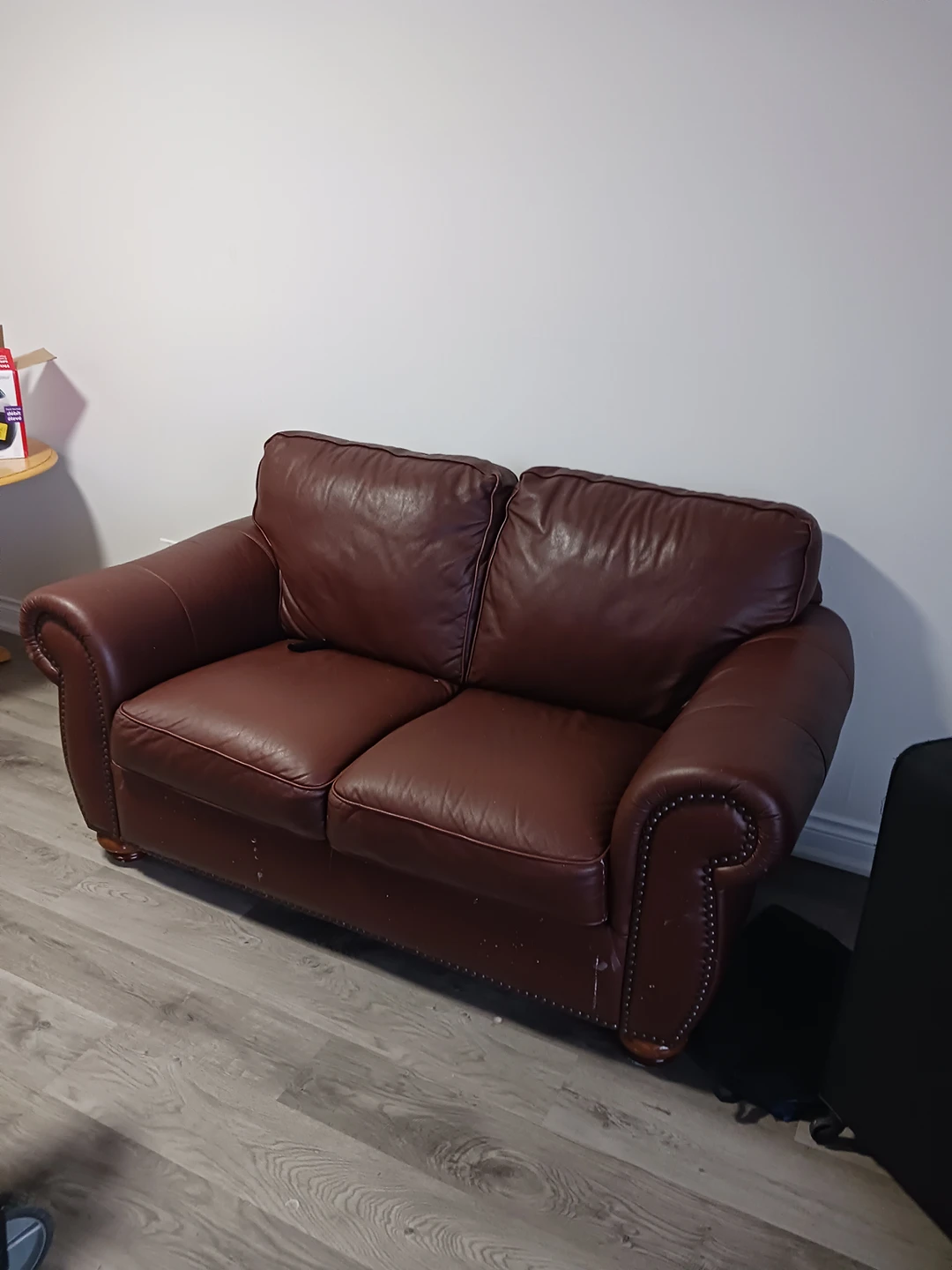 Love seat