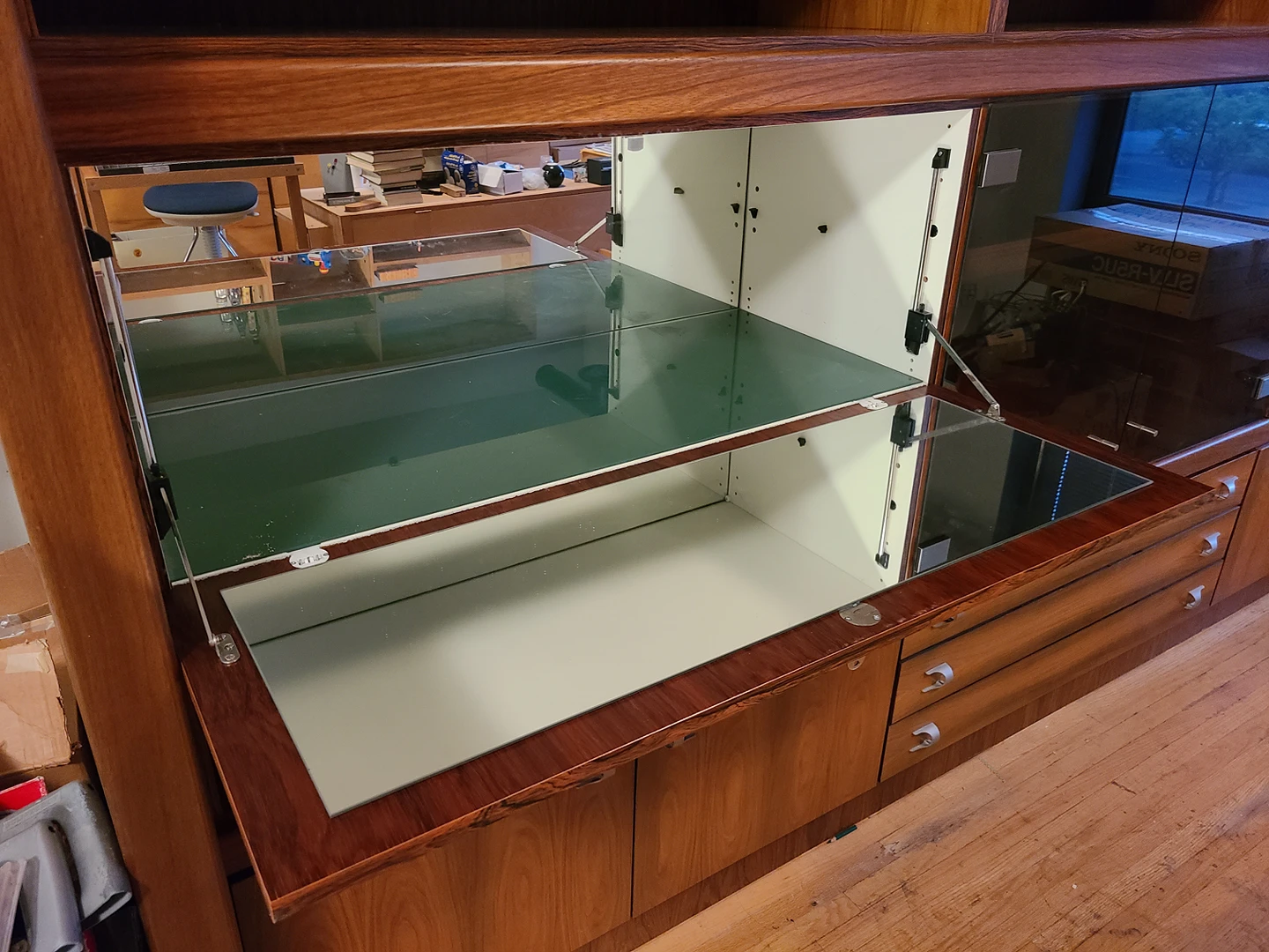 Large Vintage Wall Unit image indicator(5)