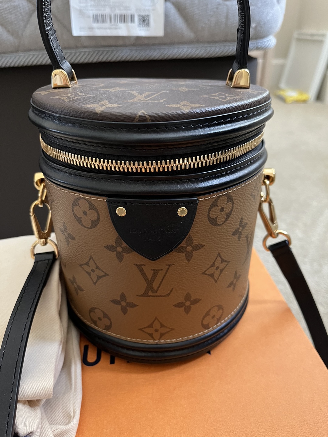 Authentic Louis Vuitton Reverse Monogram Cannes Bag - photo 2