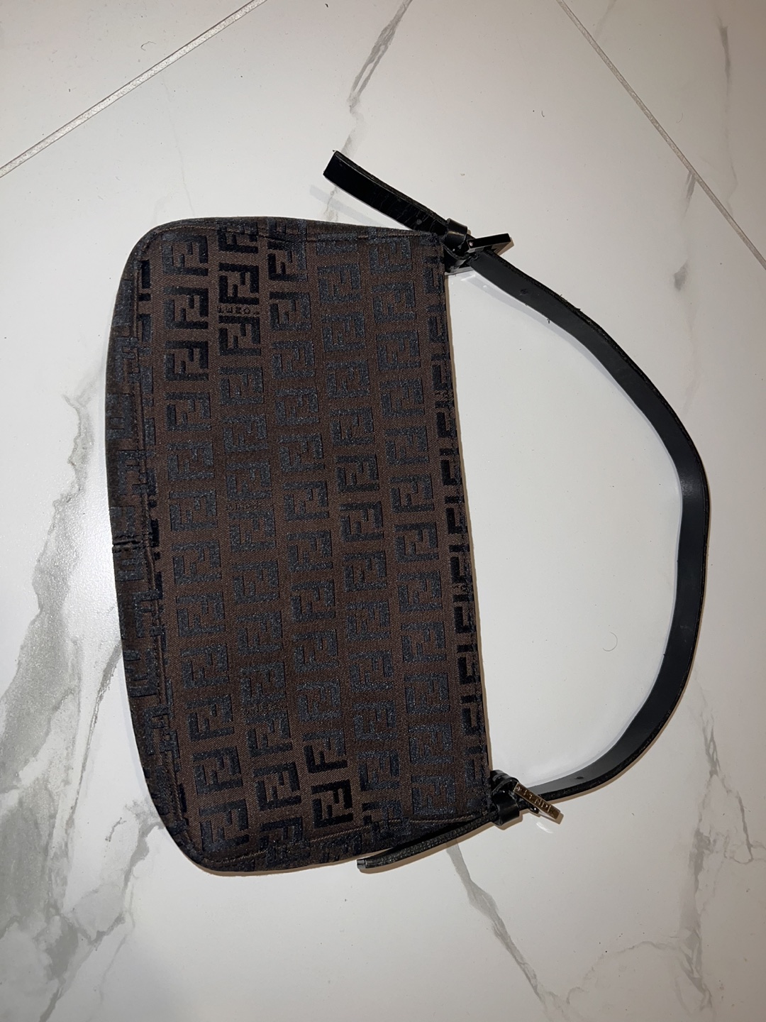 Fendi bag image indicator(2)