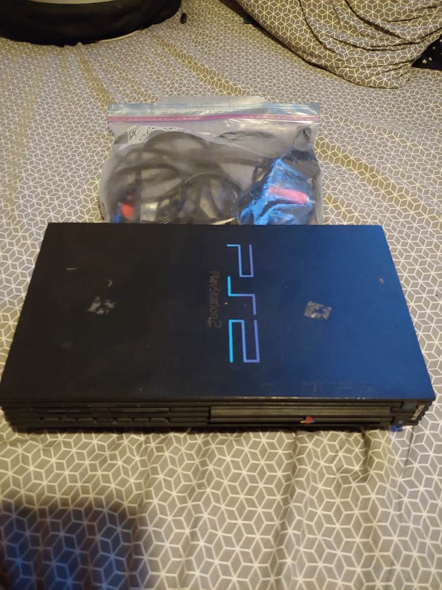 PS2 and wires (for parts) thumbnail