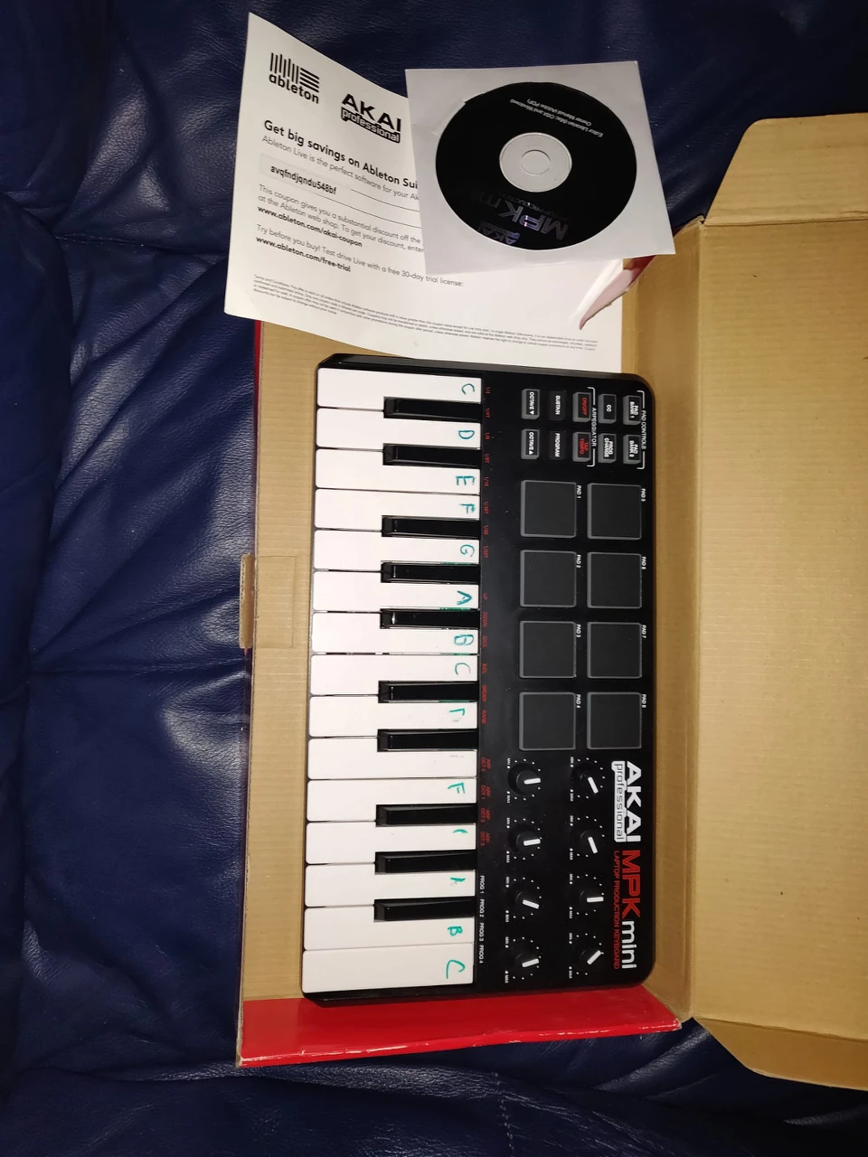 Midi keyboard Akai APK mini - photo 2