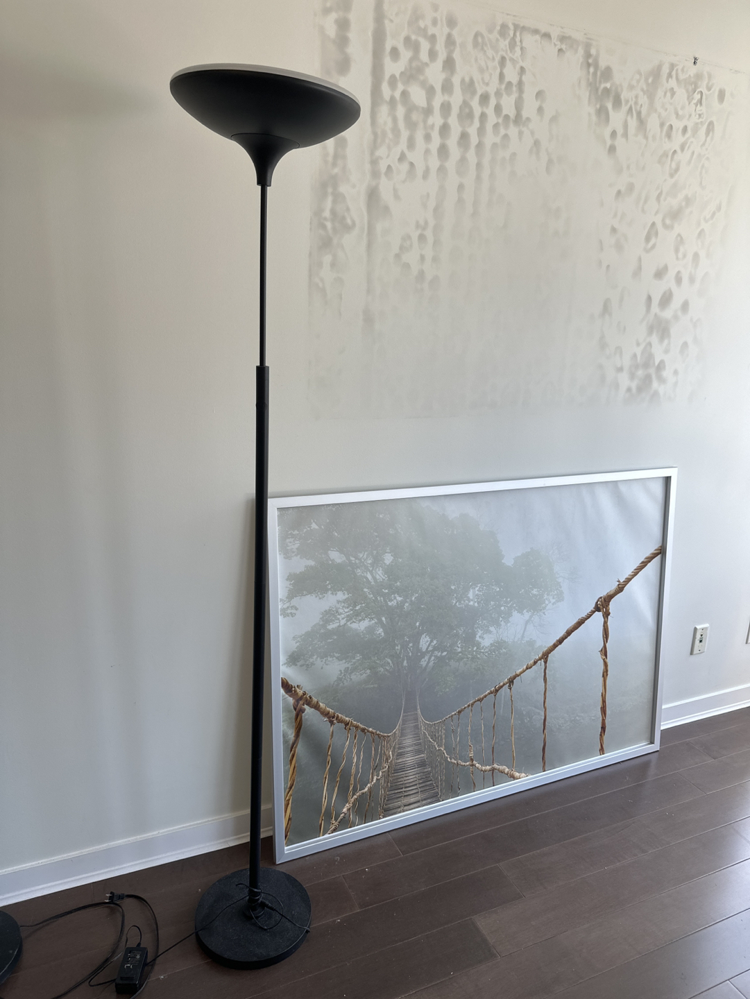 Floor lamp