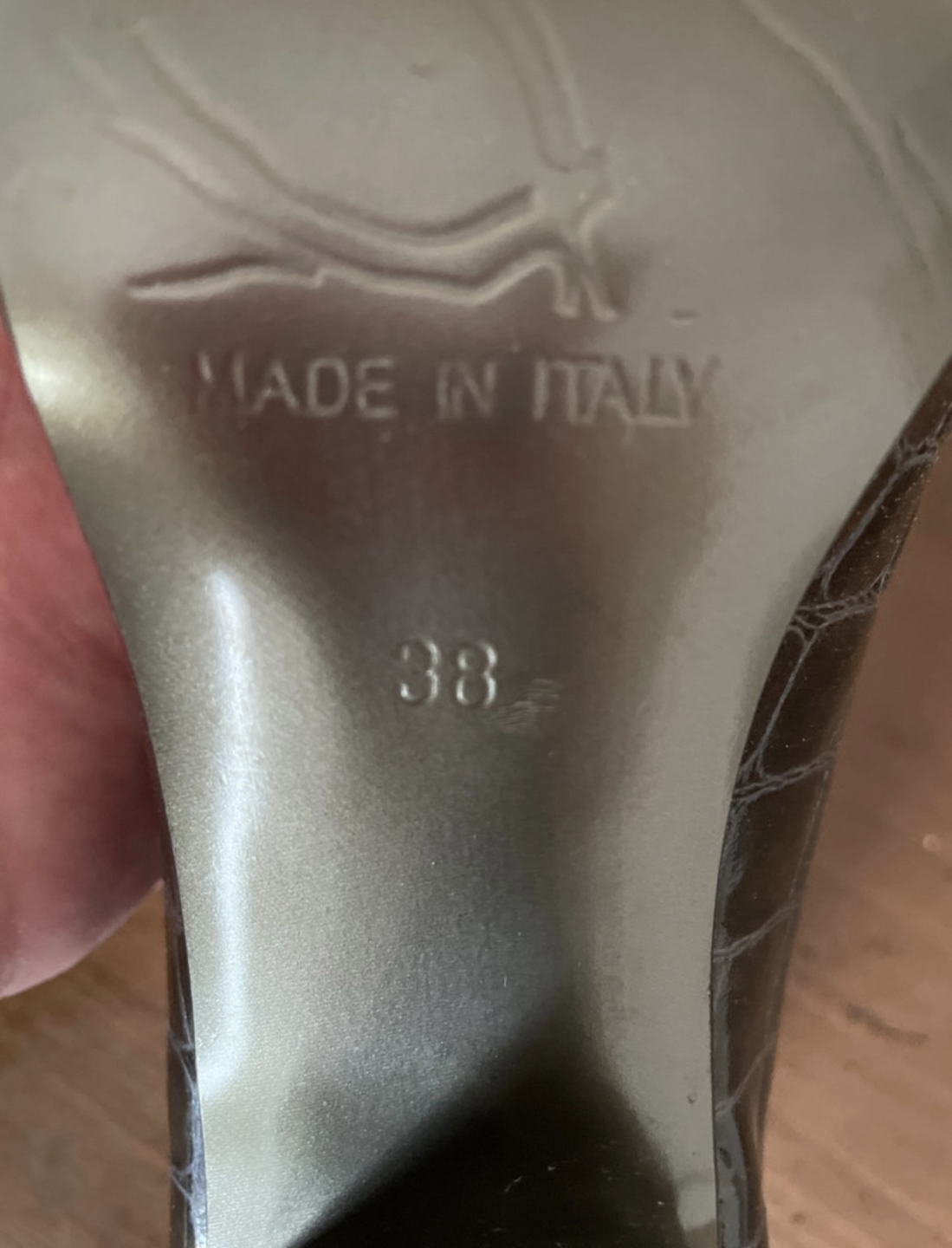 Woman’s high heels - photo 4