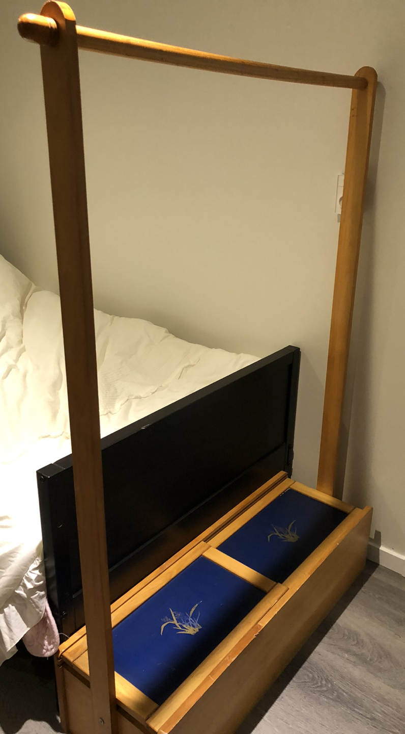 Wooden clothing rack - photo 2