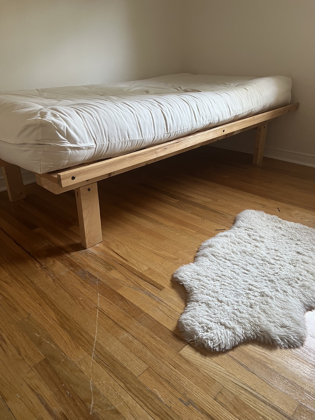 Single Futon Bed + Wooden Frame - photo 2