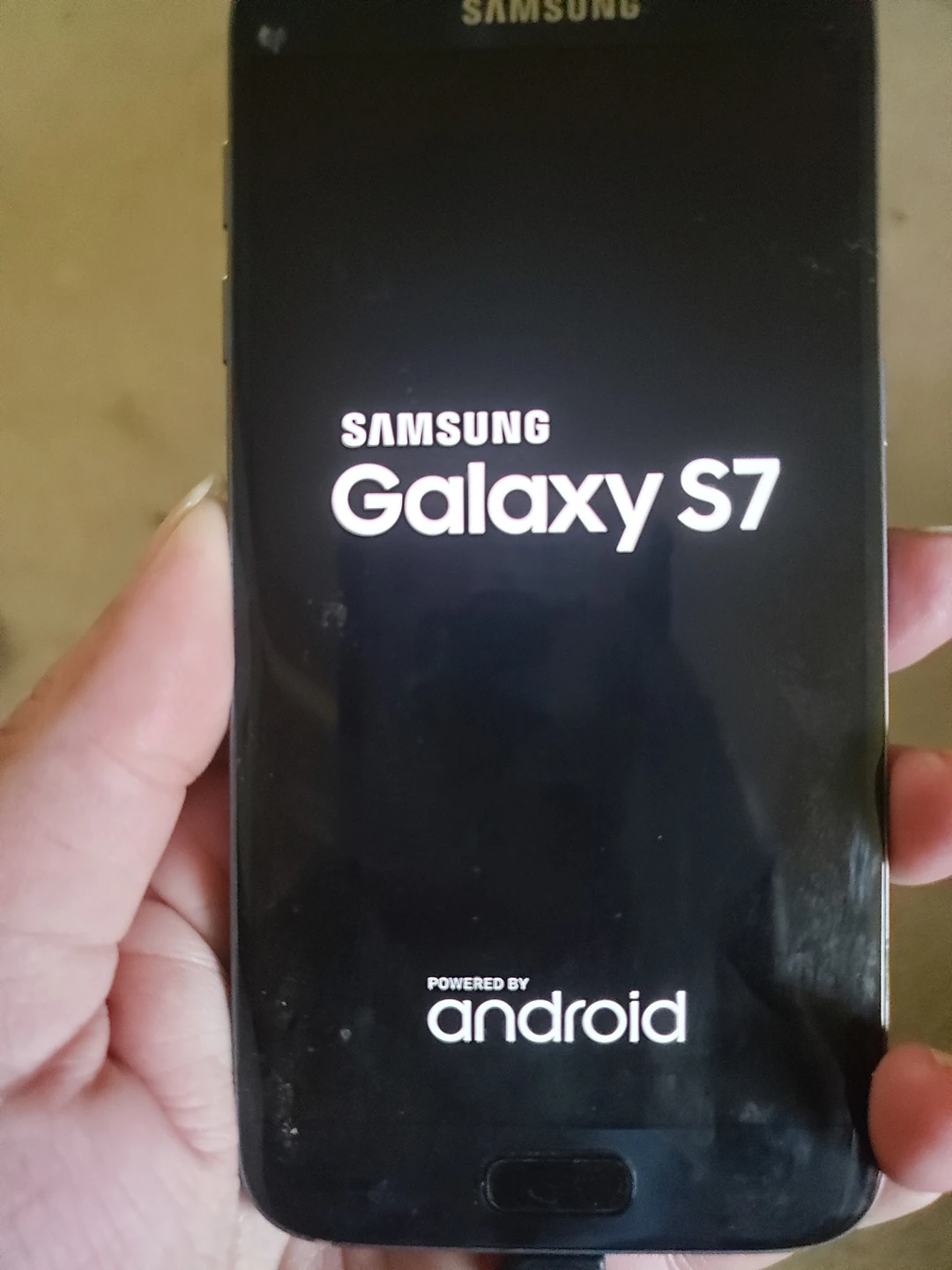 Samsung Galaxy S7 Phone with Charger - photo 2