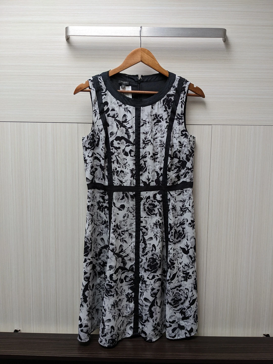 Floral print seamed A-line dress (10P)