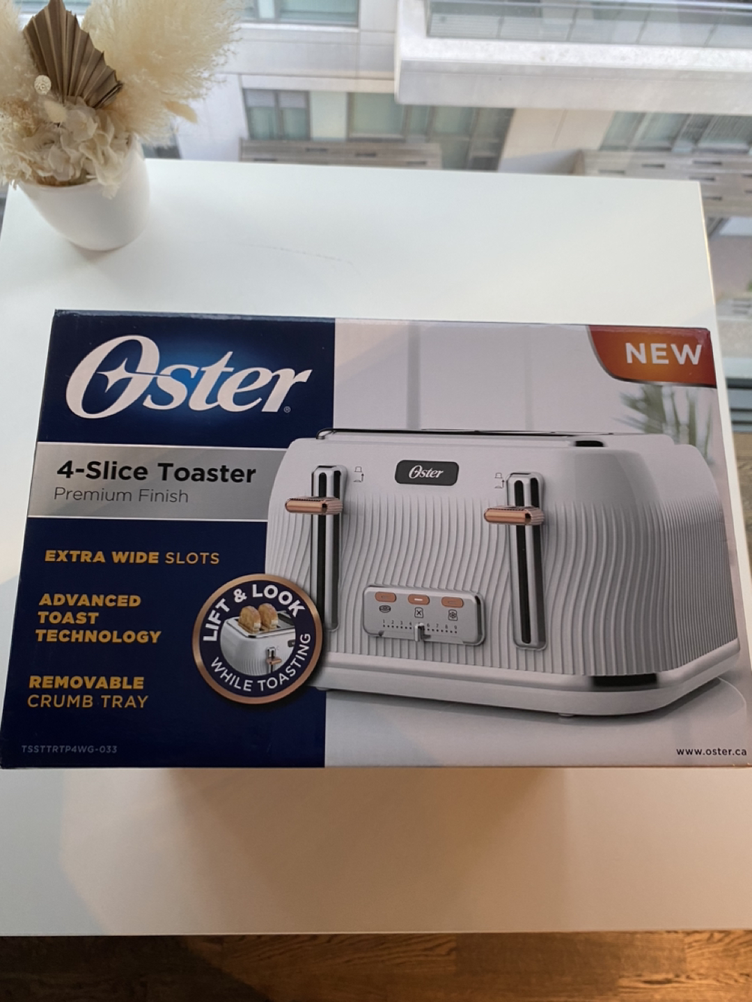 Brand new Oster 4 slice toaster thumbnail
