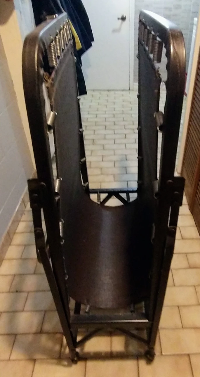 Twin Steel Cot Bedframe - photo 2