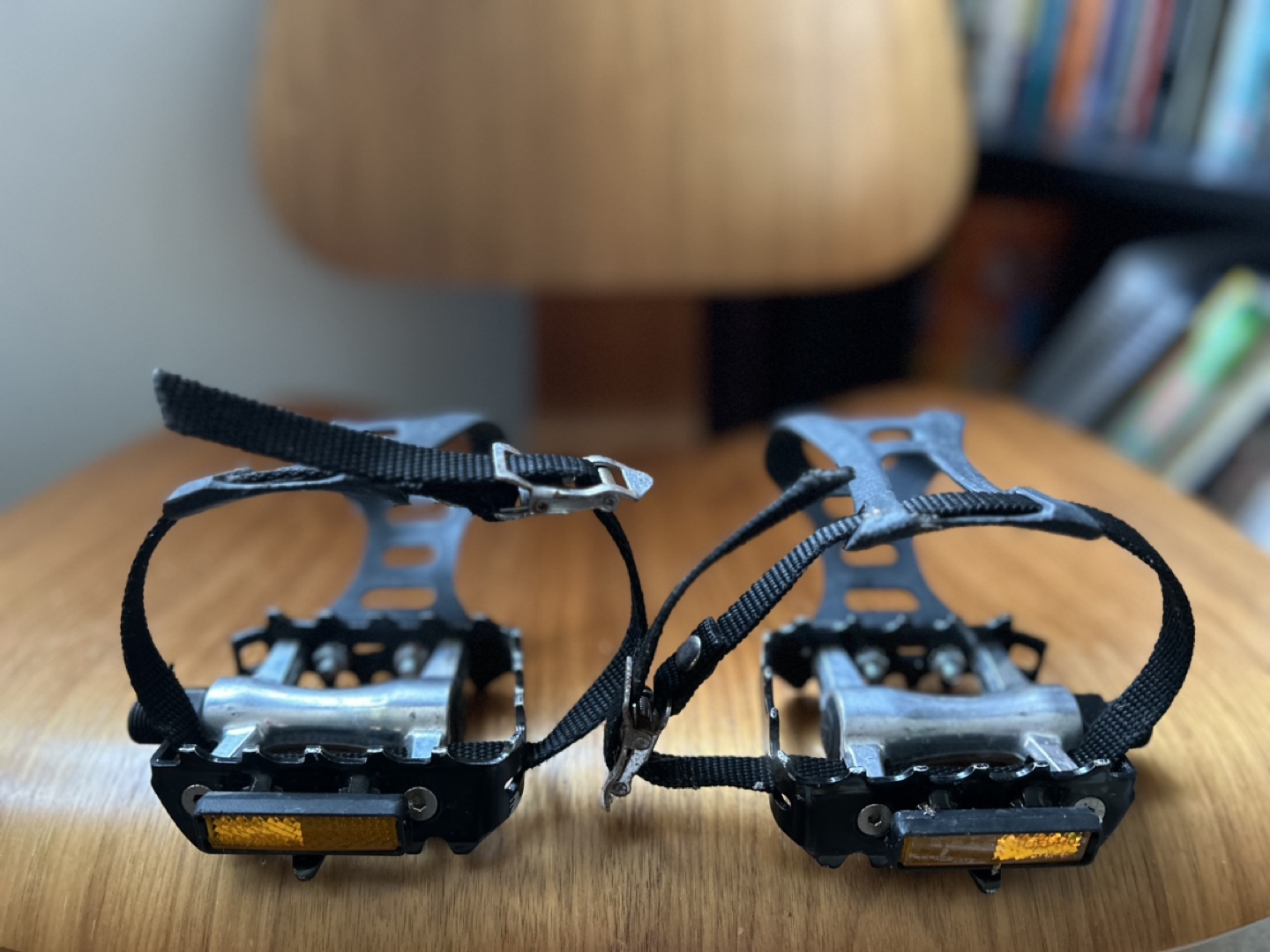 Pedals with adjustable toe clips for bike - photo 3