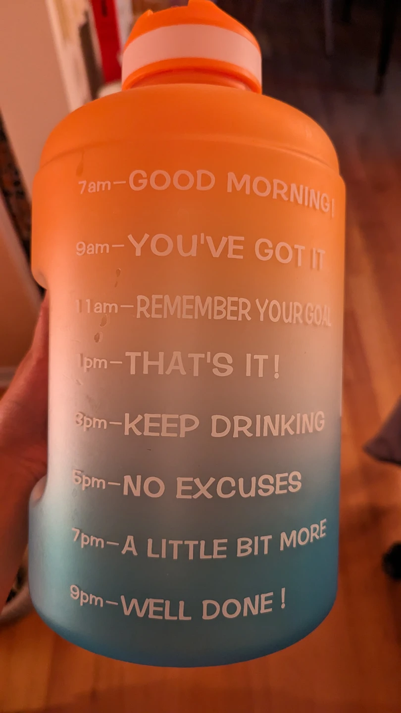 1 Gallon / 4L water bottle for work out thumbnail