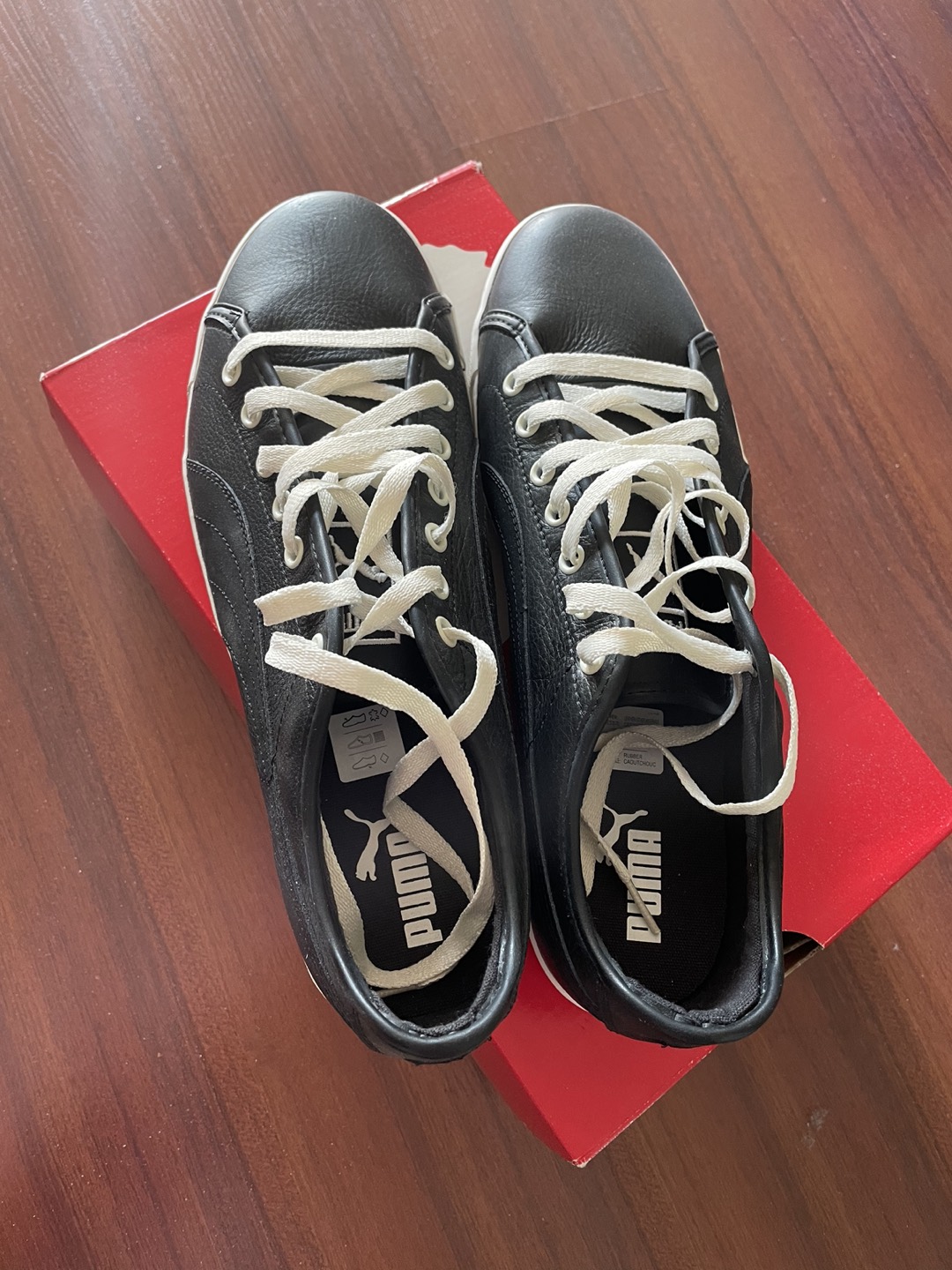 Brand new Puma leather sneakers image indicator(5)