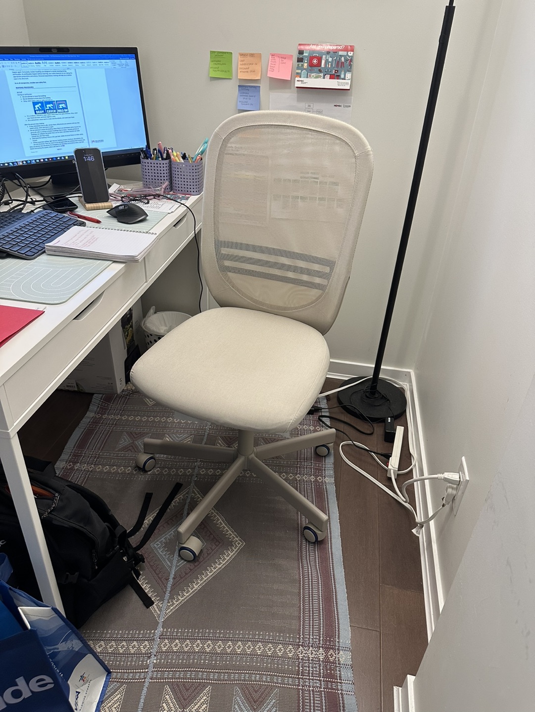 1 Office chair
