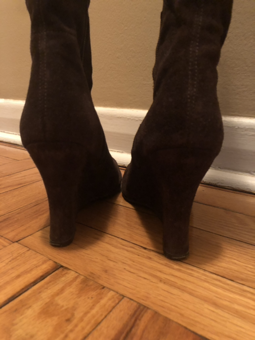 Carlos Falchi Chocolate Brown Suede Boots - photo 5