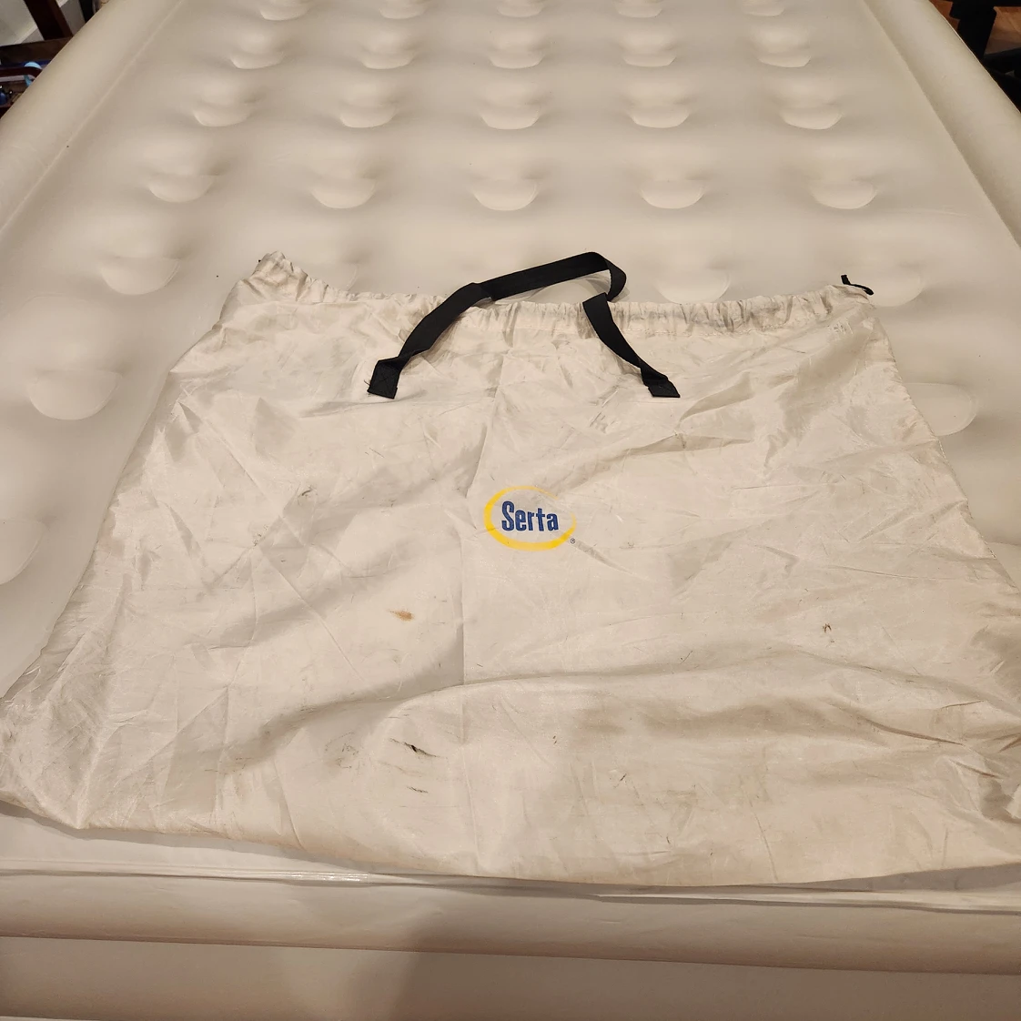 inflatable queen sized mattress - never flat - photo 2