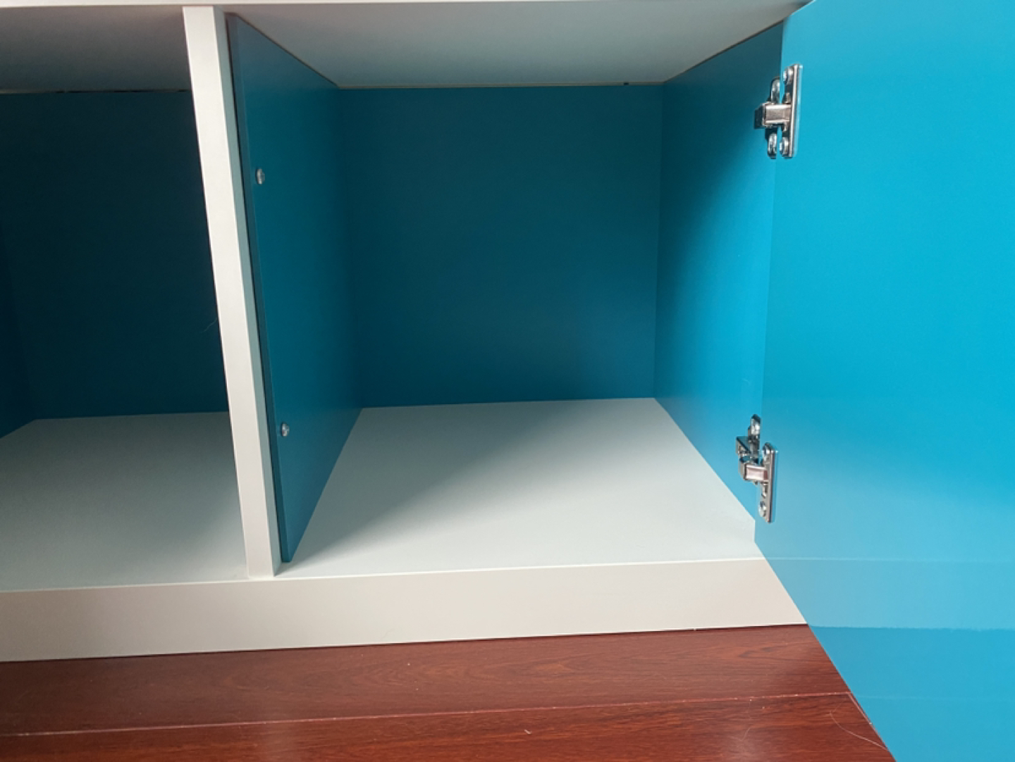 Ikea tv stand - photo 3