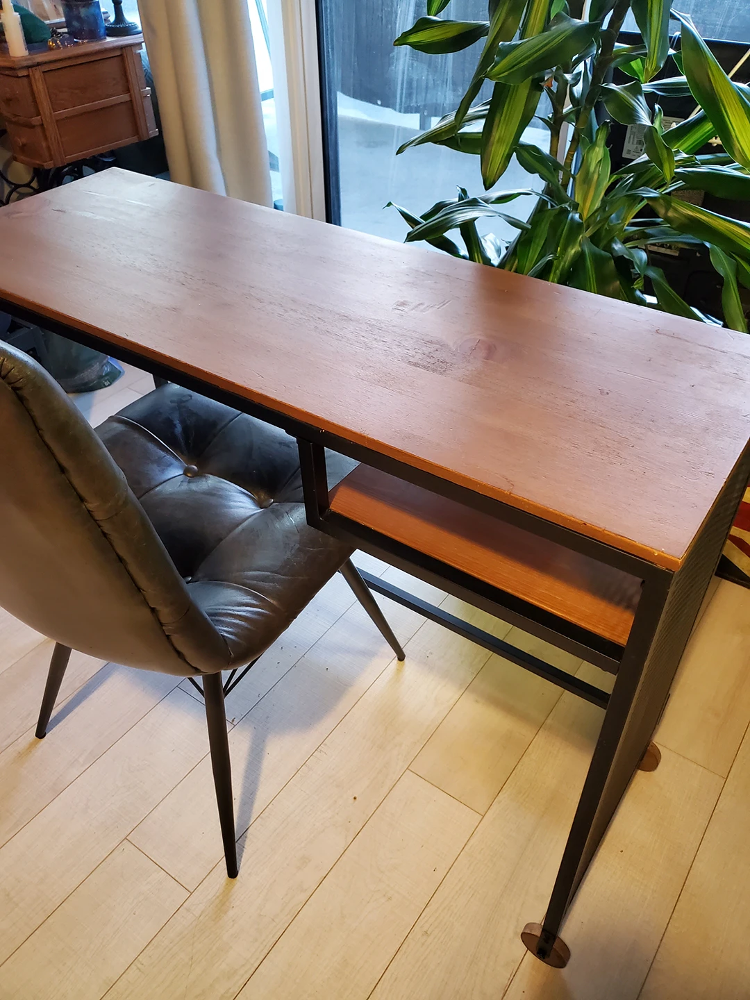 Ikea Fjallbo Desk 🌱 thumbnail