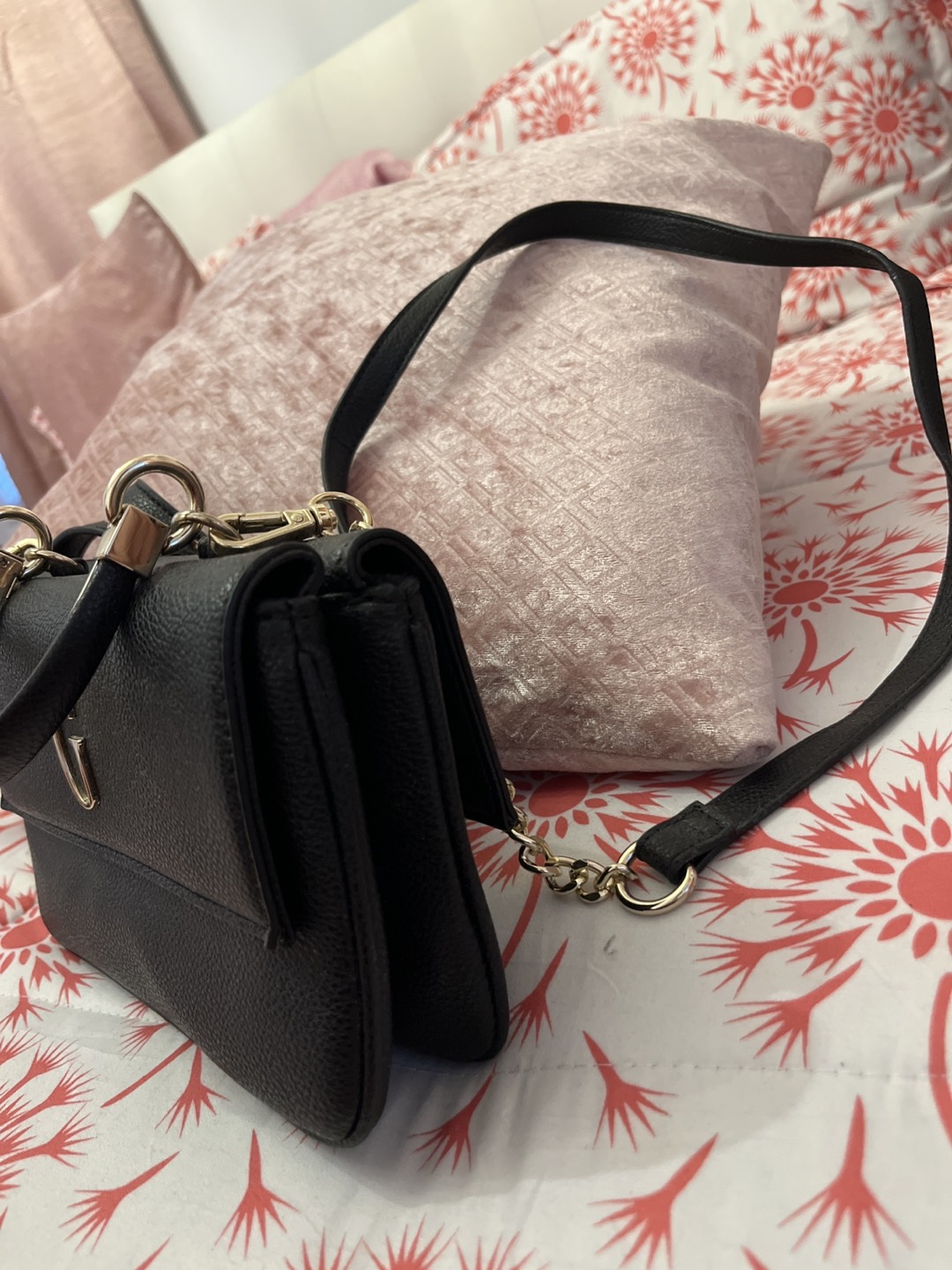 Guess Purse - photo 2