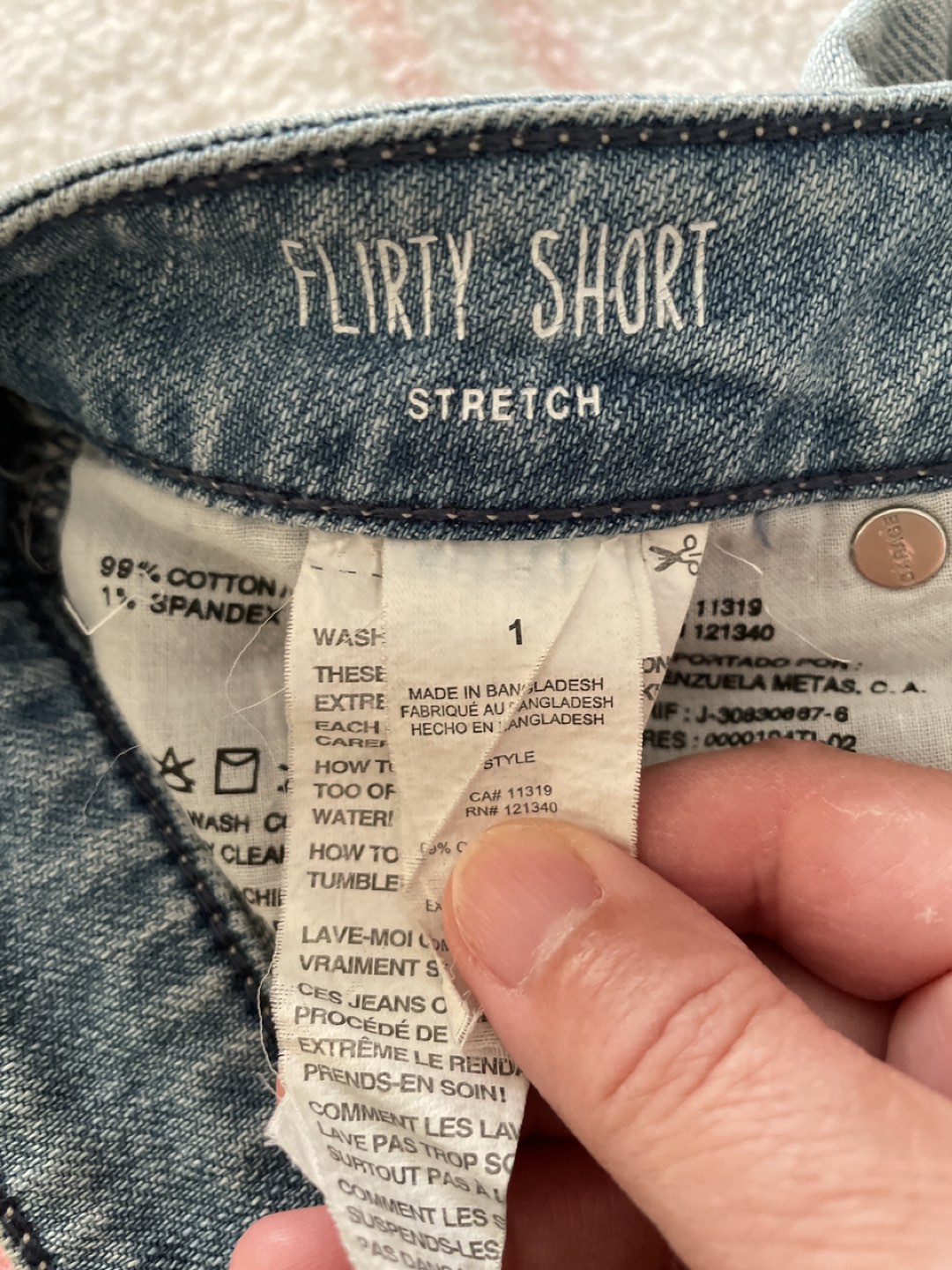 Shorts like new from garage size small - photo 4