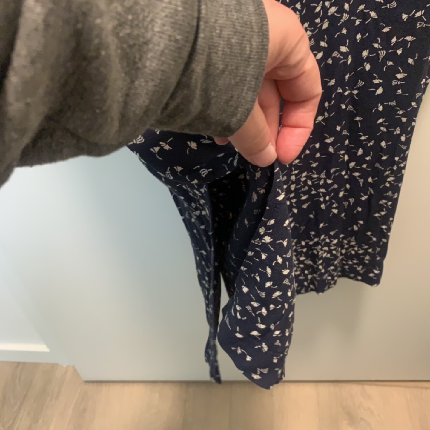 Ganni Navy Maxi Dress Sz 38 image indicator(5)