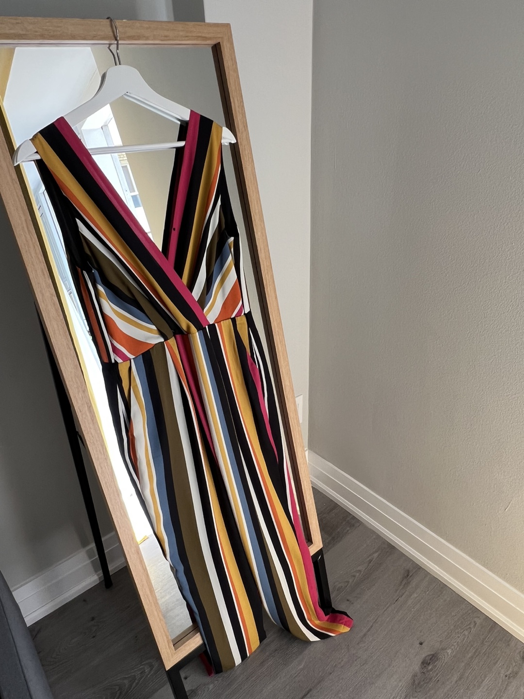 Vince Camuto jumpsuit Size 6 image indicator(7)