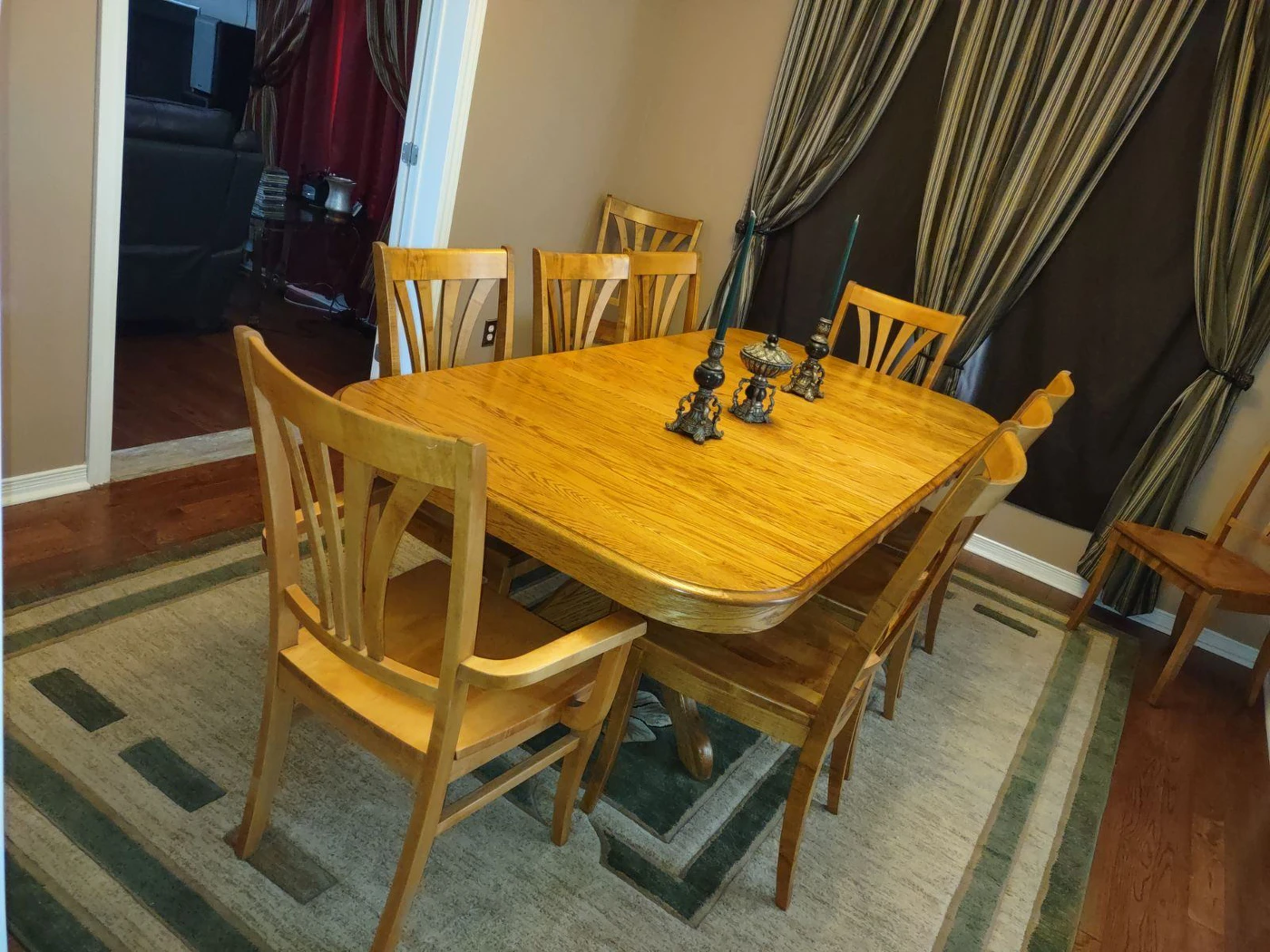 Solid Oak dining room set - photo 2