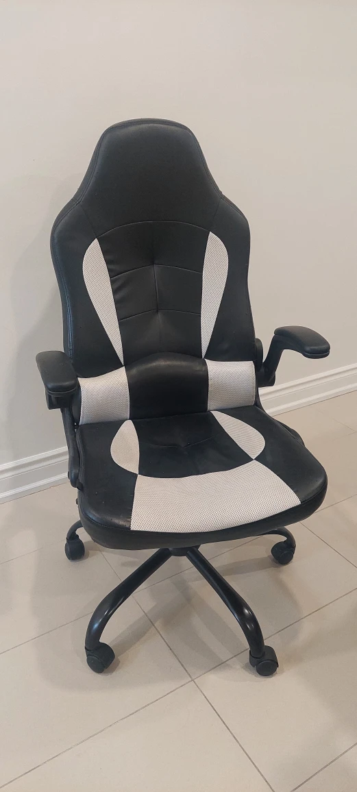 Desk chair thumbnail