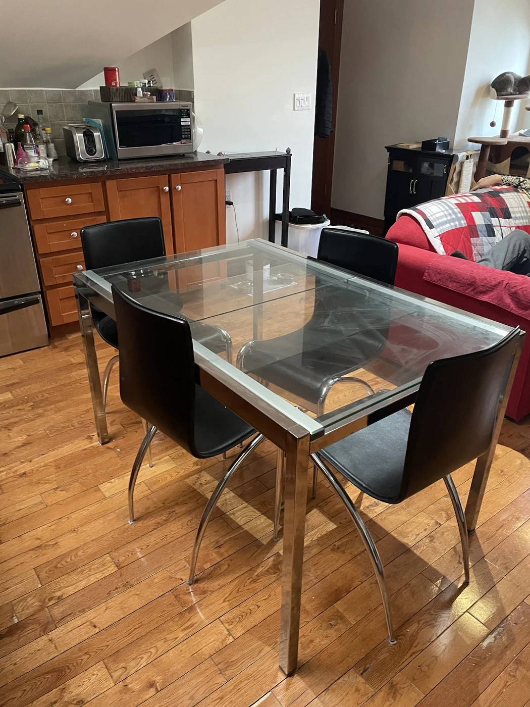 4 dining chairs