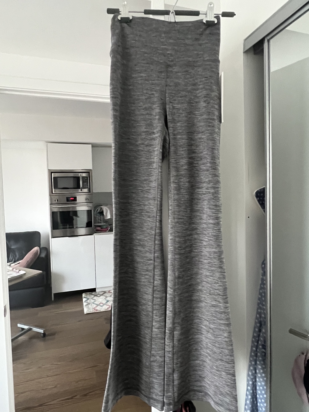 Brand new with tag Lululemon groove pants size 4