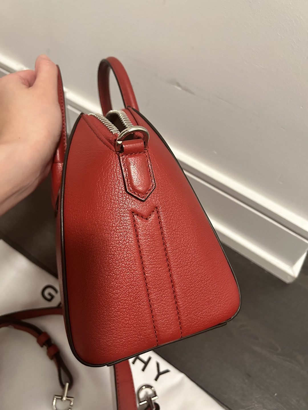Givenchy red crossbody bag with handle image indicator(4)