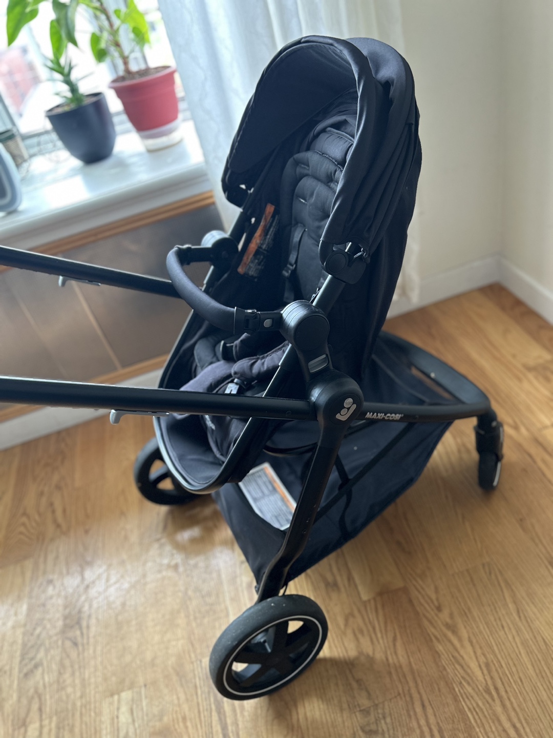 MaxiCosi •Zelia• stroller