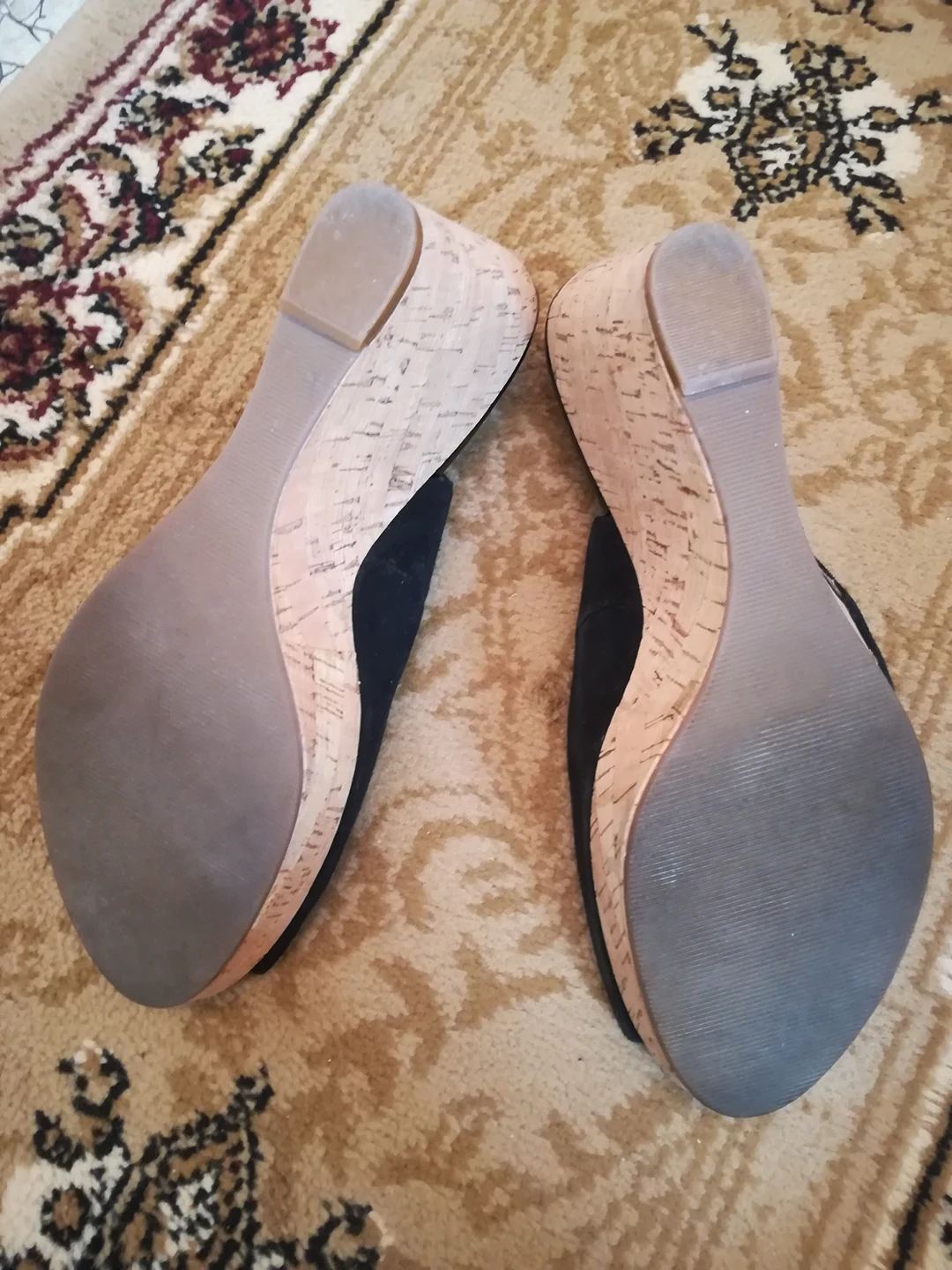 Like New Marc Fisher Women's Leather wedge shoes , size 10 image indicator(3)