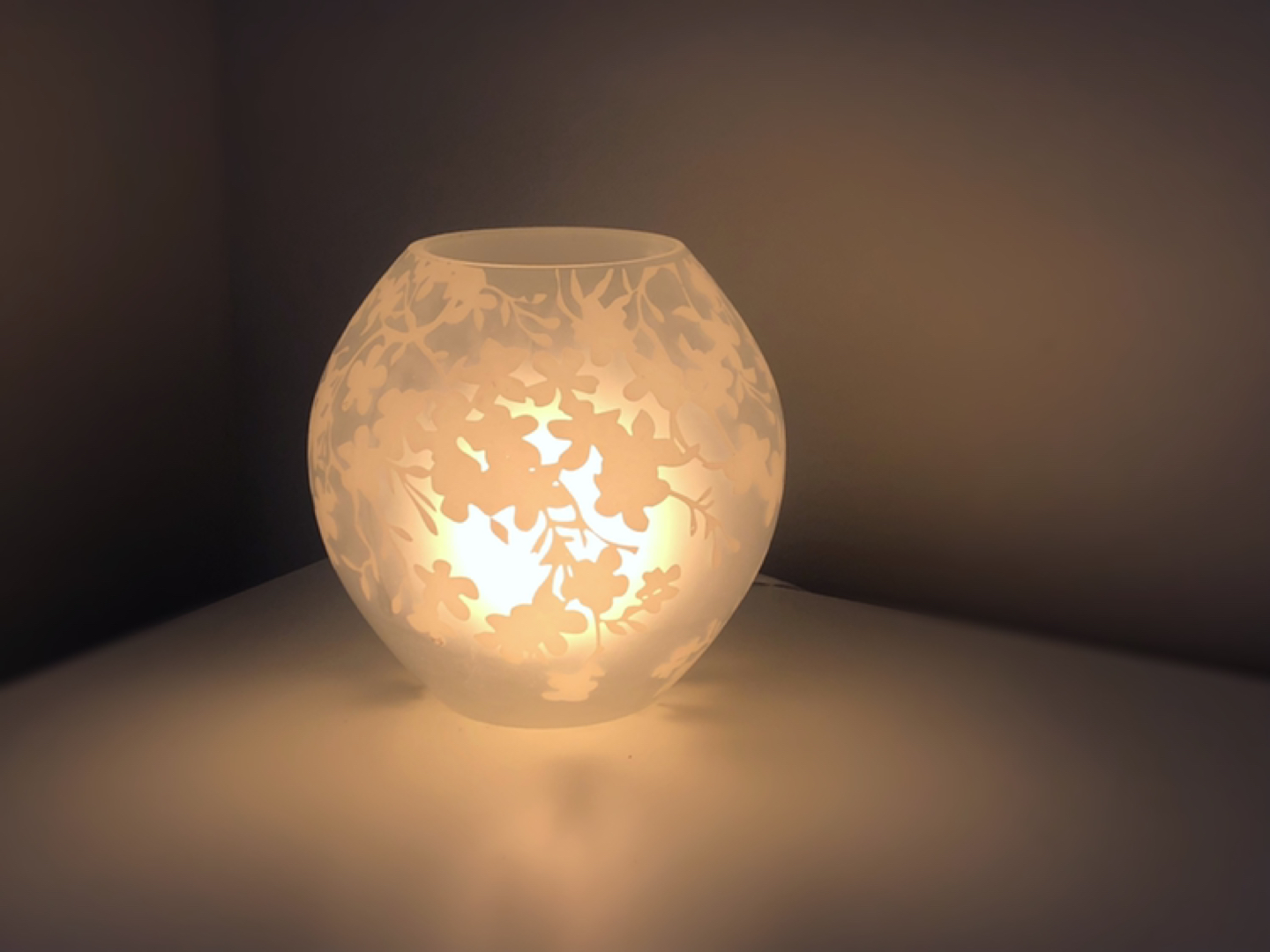 Beautiful Glass Lamp - photo 2